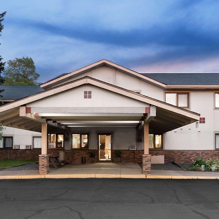 Hotel Super 8 By Wyndham Duluth Exterior foto
